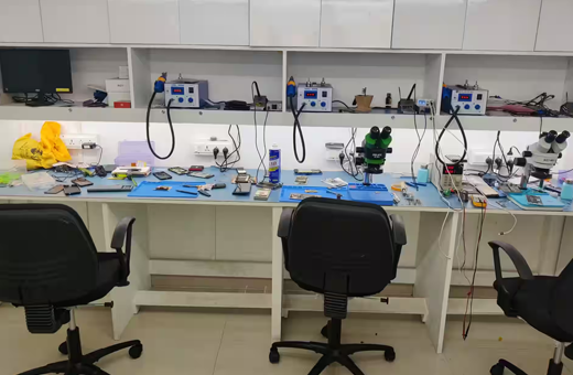 oneplus showroom images